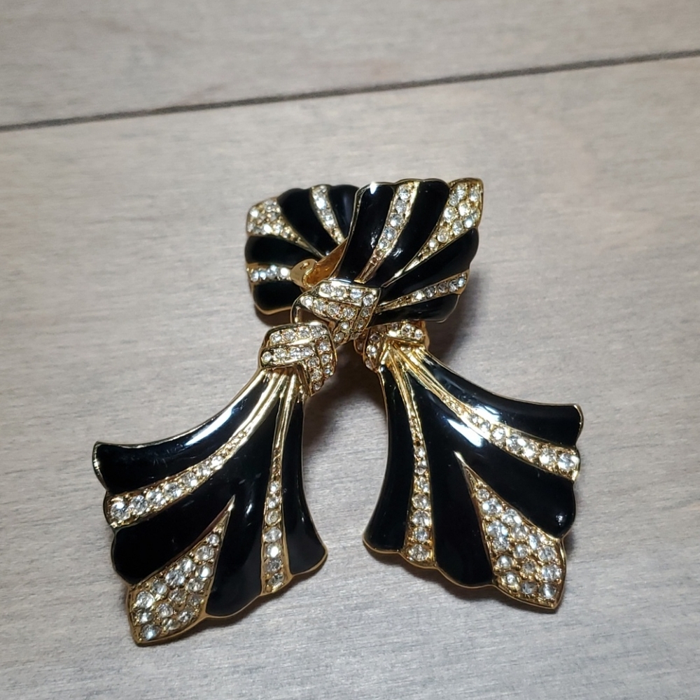 BOJOUX Designs NY Gold Tone with Black Enamel